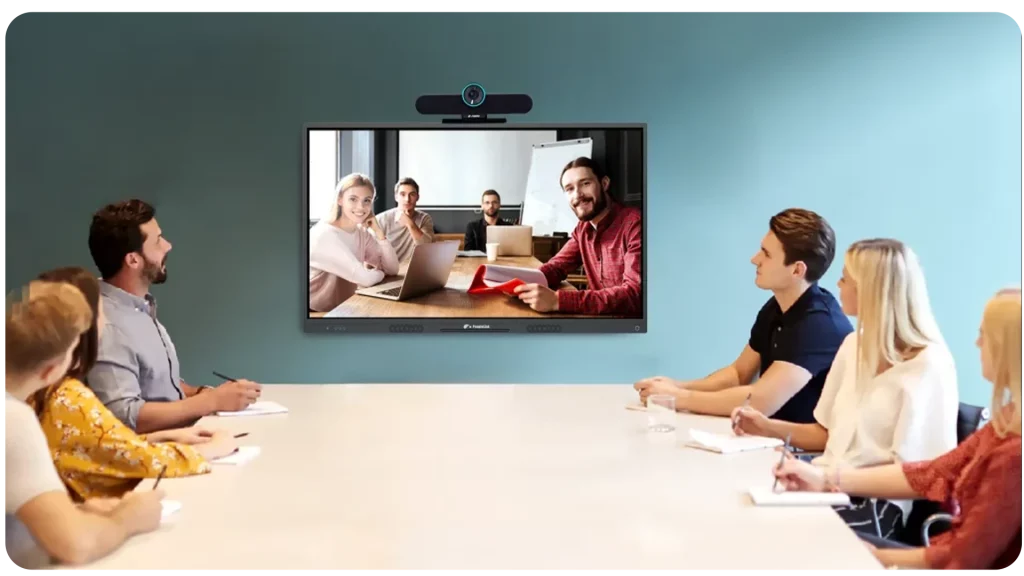4K UHD Video Quality in Huddle Room